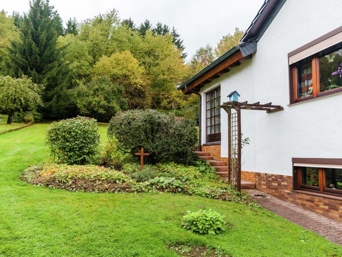 Apartment In Werratal With Terrace Großalmerode エクステリア 写真